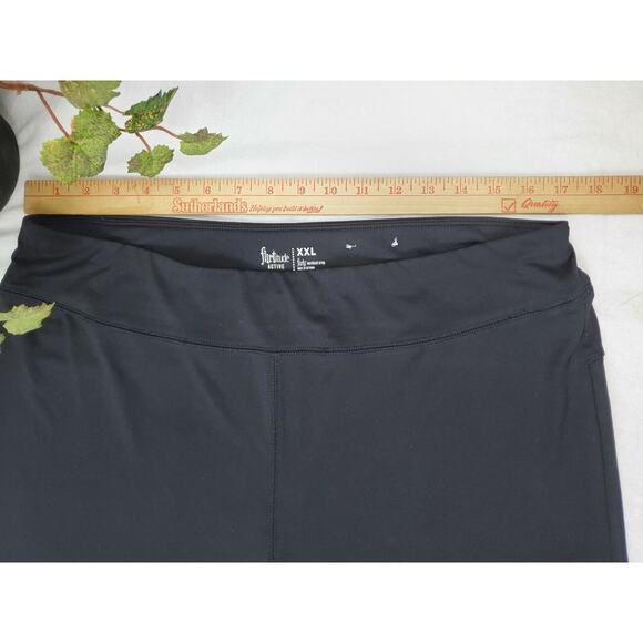 Flirtitude Size XXL Active Womens Black Striped Elastic Capri Leggings Pants 2XL - Picture 4 of 6